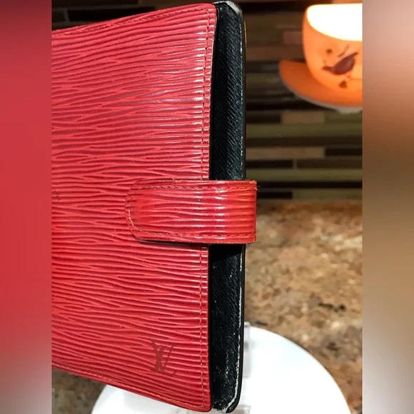 LOUIS VUITTON Epi Leather Agenda/ Notebook Cover- Red 🤩🔥❤️